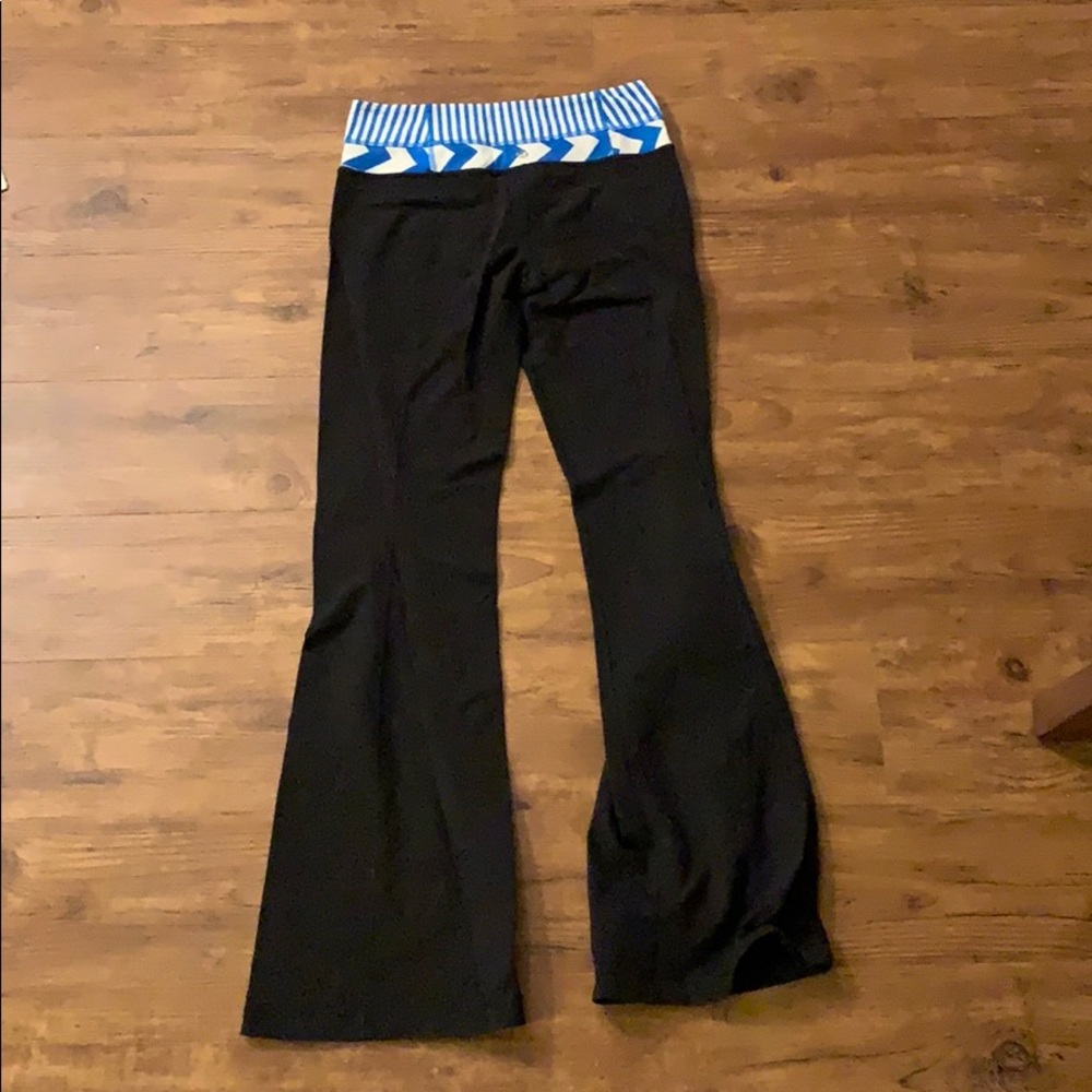 Lululemon yoga pants